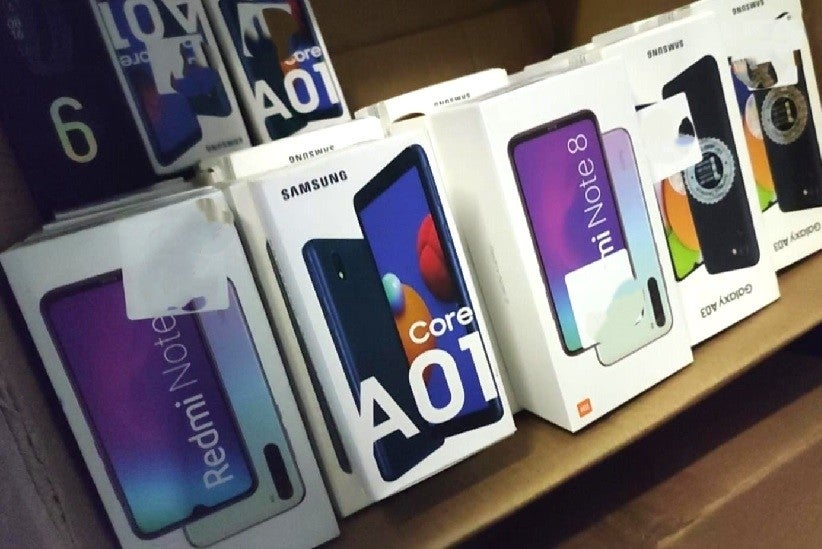 O bazar irá reunir mais de mil itens, com preços de R$ 5 a R$ 1,4 mil – foto: Divulgação