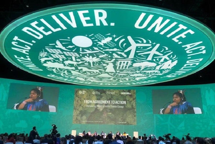 A ministra Sônia Guajajara (Povos Indígenas) durante painel da COP em Dubai: compromisso com a biodiversidade. Foto: Estevam / Audiovisual / PR