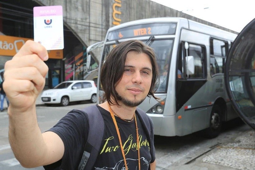 Jovens estão perdendo o interesse por carro - Foto: Ivonaldo Alexandre/Gazeta do Povo