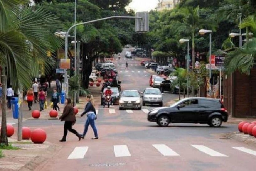 Avenida Brasil em Foz do Iguaçu. Foto: ReproduçãoACIFI