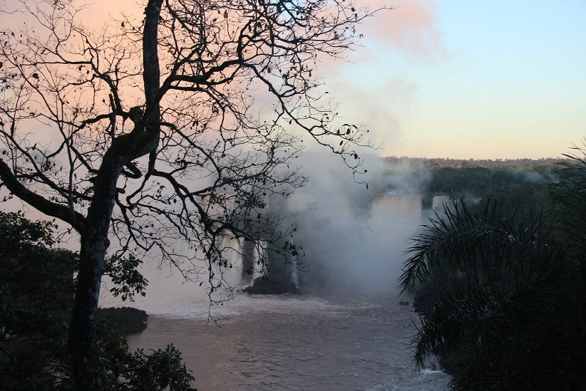 Amanhecer-Créditos-Urbia-Cataratas-