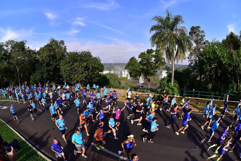 Corredores em azul: Nilmar Fernando
