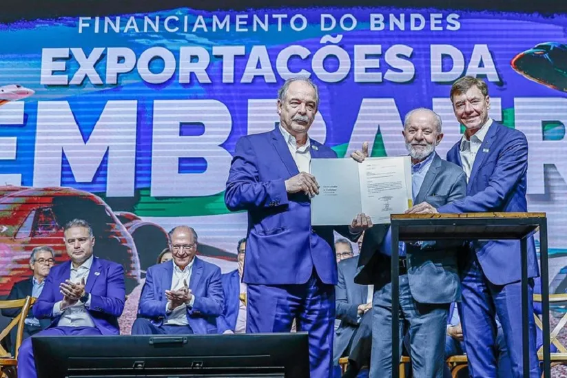 Em fevereiro, o BNDES aprovou financiamento de R$ 500 milhões, por meio do BNDES Mais Inovação, para a Embraer desenvolver novos produtos, processos e tecnologias digitais - Foto: Ricardo Stuckert / PR