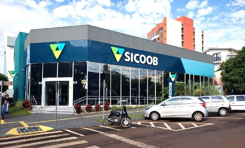 Uma das agências Sicoob em Medianeira – foto: Divulgação/Assesssoria