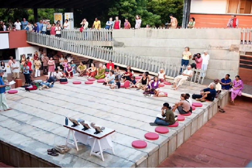 Todas as decisões políticas da cidade são tomadas em comunidade (Foto: Divulgação)