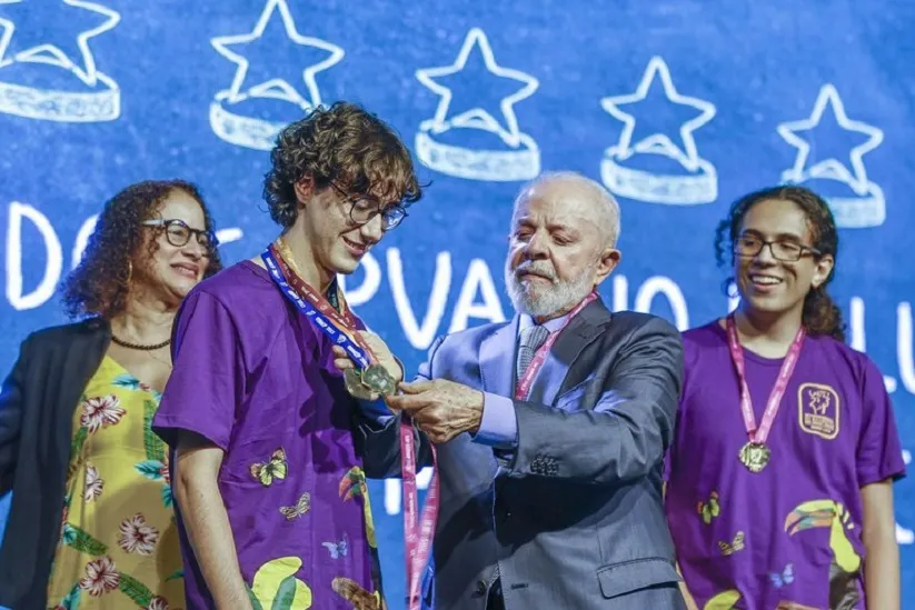 Presidente Lula durante a cerimônia de premiação da 18ª Olimpíada Brasileira de Matemática das Escolas Públicas (OBMEP), no Rio de Janeiro - Foto: Ricardo Stuckert/PR