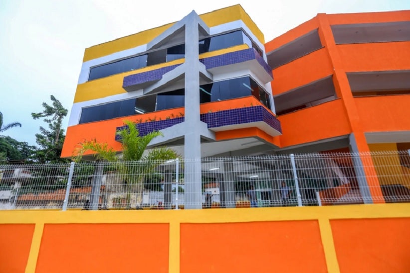 Escola municipal leva nome de Arthur Araújo Lula da Silva, em homenagem ao neto do presidente Lula - Foto: Divulgação / Prefeitura de Belford Roxo