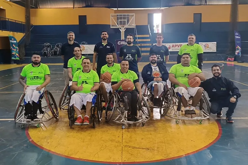 Atletas do basquete em cadeira de rodas. Foto: Divulgação/Itaipu Binacional