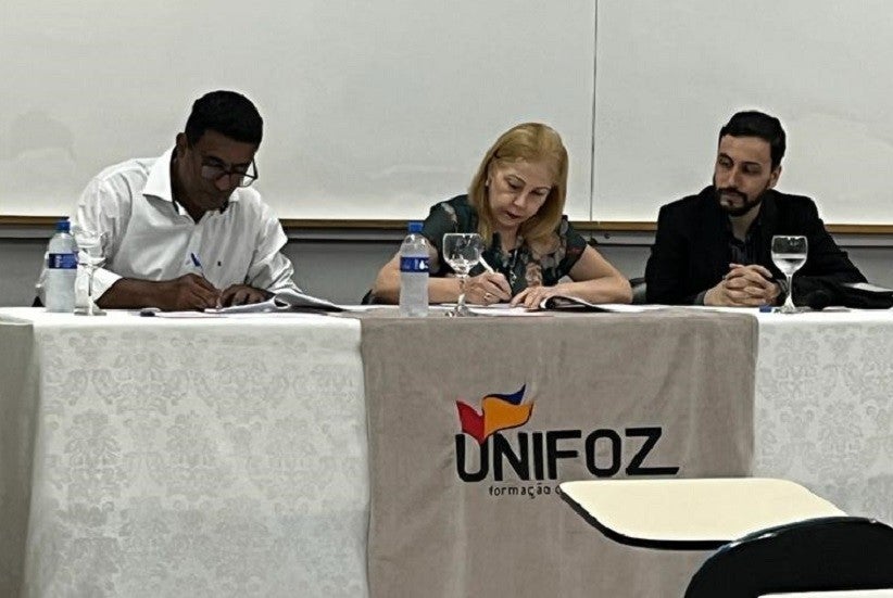 Renovação do convênio Empresa-Escola, que prevê descontos nas mensalidades aos associados e núcleo familiar, bem como outras possibilidades dentro da extensão, pesquisas e estágios.