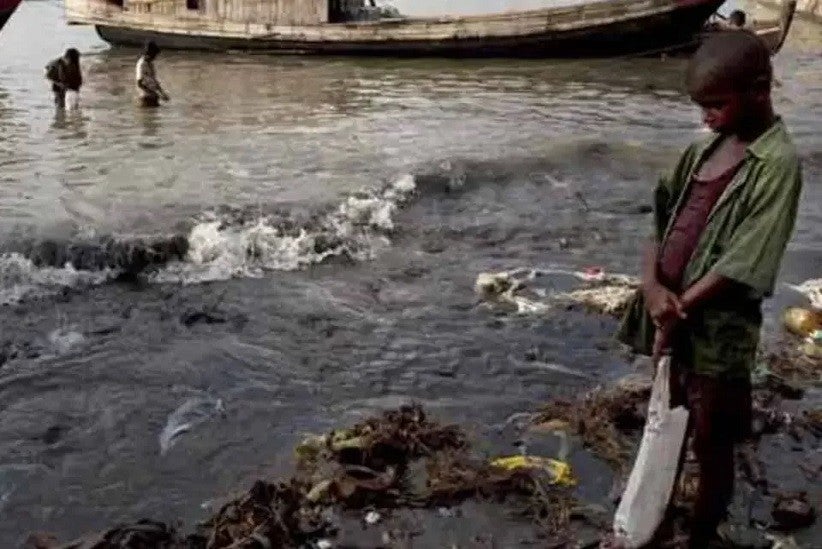 Mianmar: embarcação Aungtagun 3, de propriedade estatal, naufragou ontem perto do município de Khyaukpyu quando atravessava de Taunggup e Sittw - Foto: Getty Images